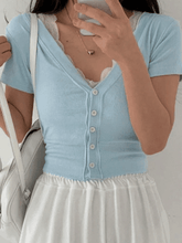 Geripptes Crop-Top mit Spitzenbesatz